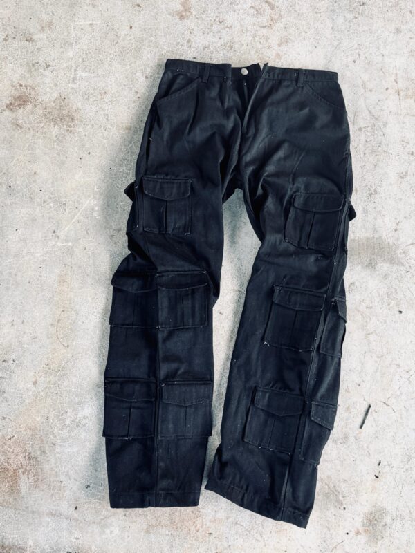 Multi pocket cargo pants - Image 4