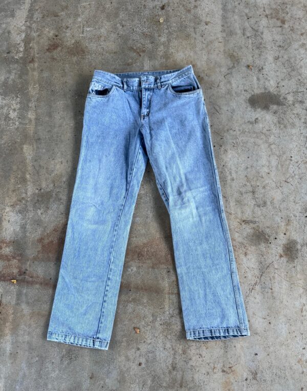 Acid washed oversize denim